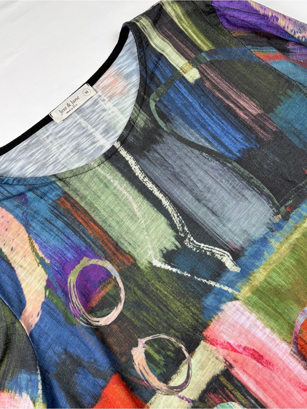 Jess & Jane Barcelona Tunic Top Womens Size Medium Abstract Art To Wear Knit USA